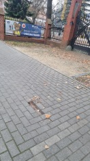 Foto: Stolperfalle für Fußgänger 